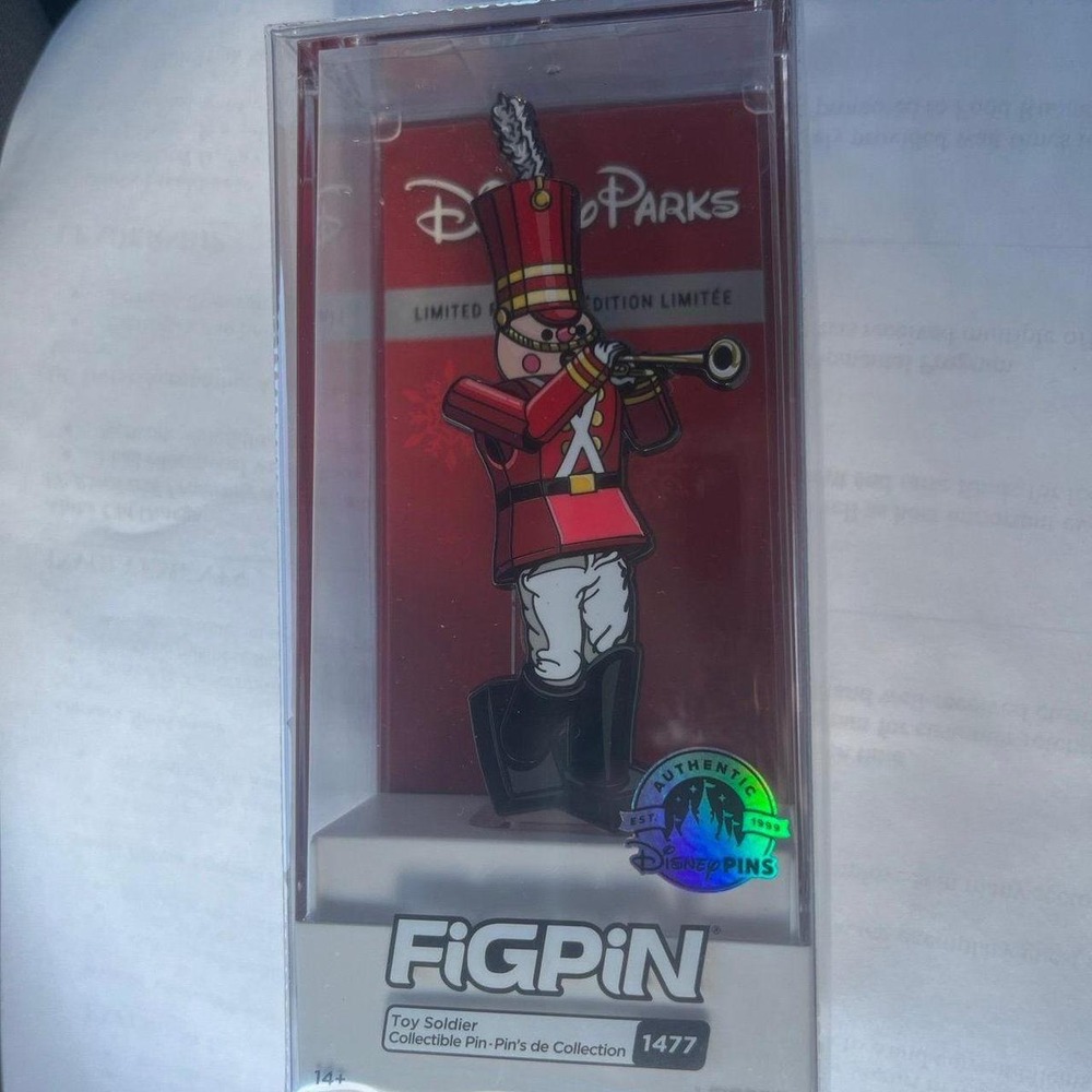 NWT Toy Soldier Christmas Holiday Figpin Disney Trading Pin